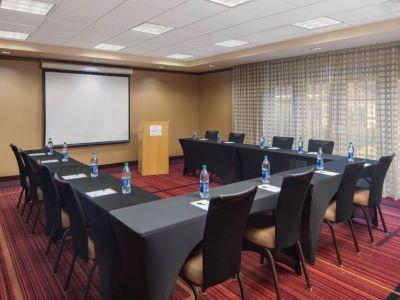 La Quinta By Wyndham Ballpark/galleria Hotel 3*