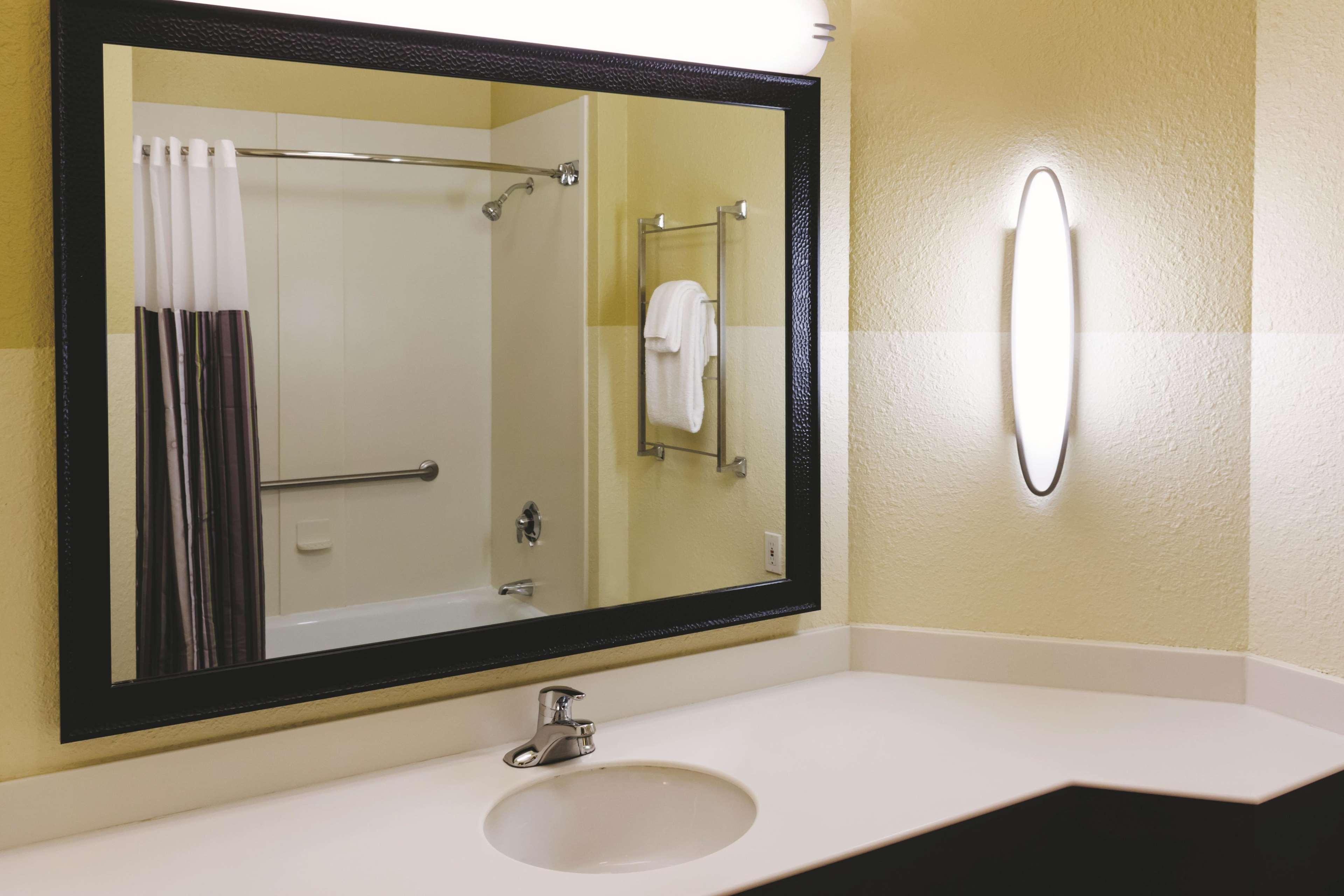 La Quinta By Wyndham Ballpark/galleria 3*