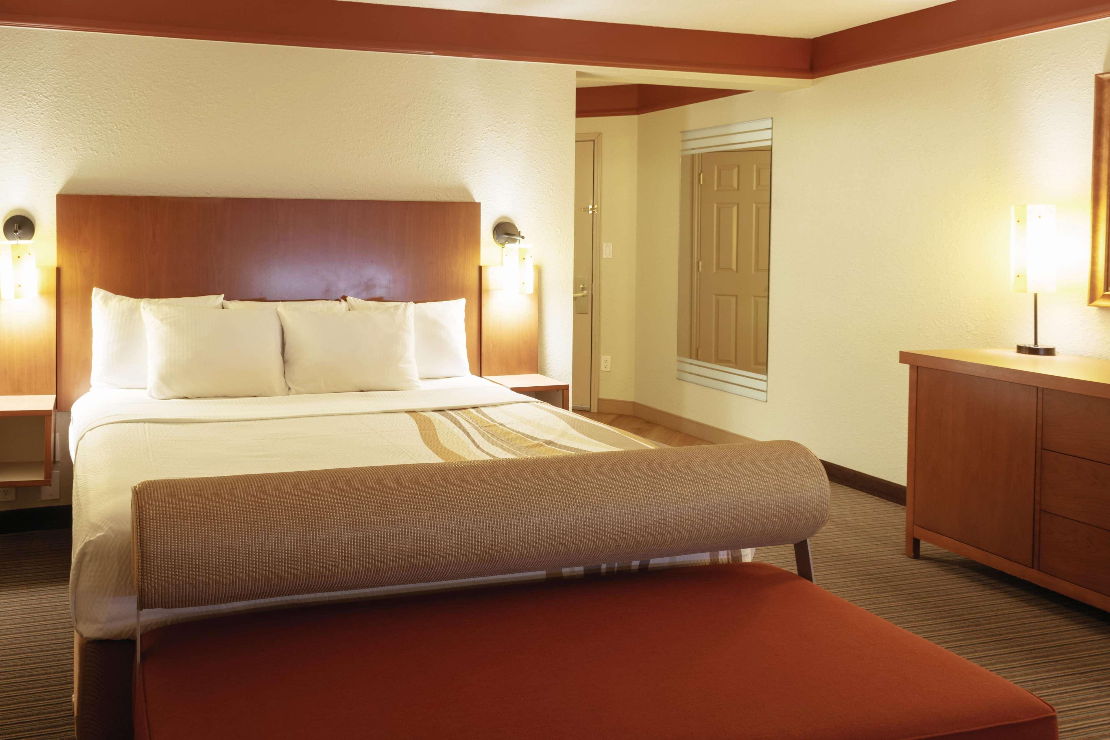 Hotel La Quinta By Wyndham Ballpark/galleria