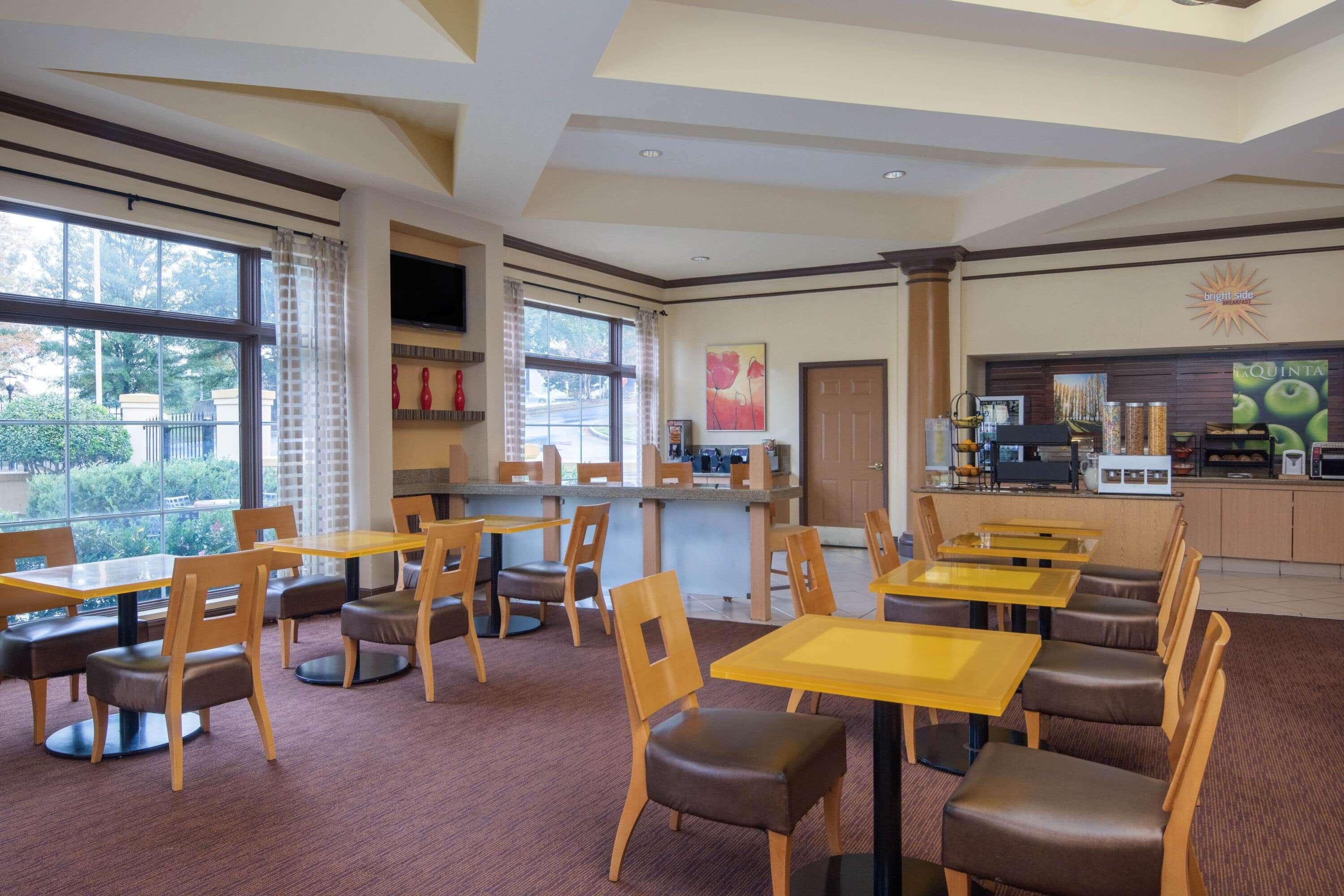 La Quinta By Wyndham Ballpark/galleria 3*