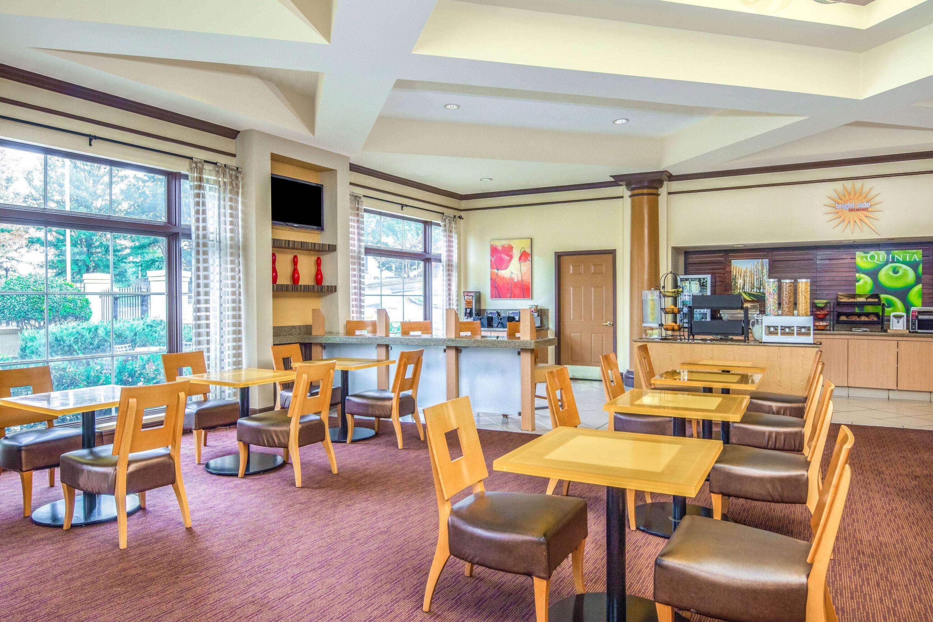 La Quinta By Wyndham Ballpark/galleria Hotel Atlanta