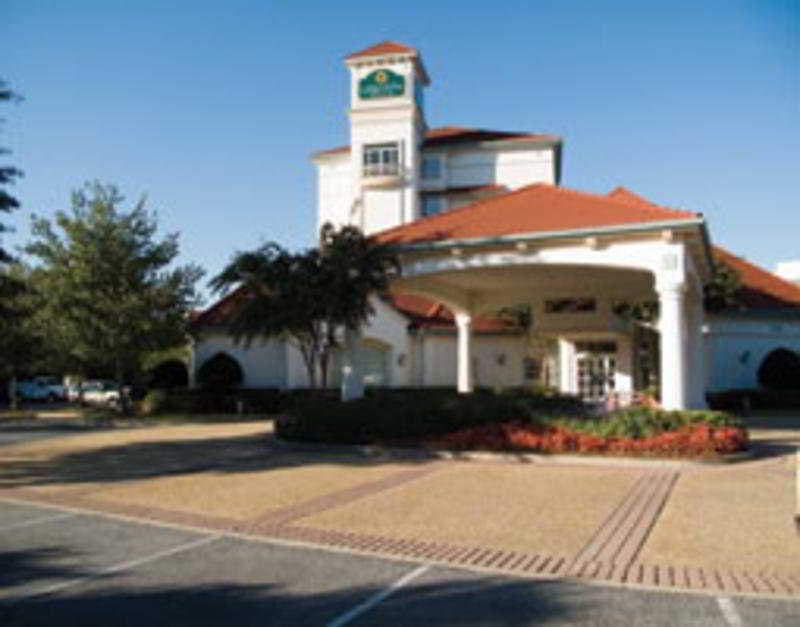 La Quinta By Wyndham Ballpark/galleria Hotel 3*